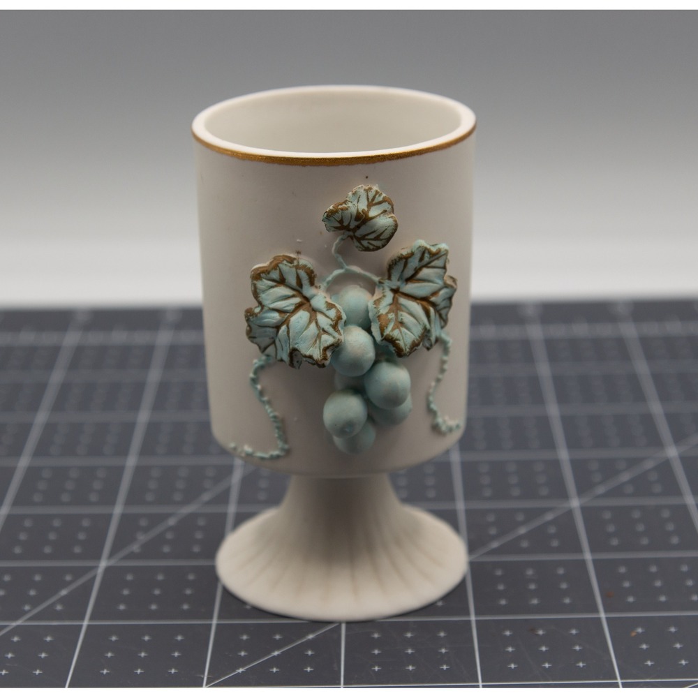Vintage Lefton China 2458 Blue Grape Footed Vase Matte White Gold Rim Japan